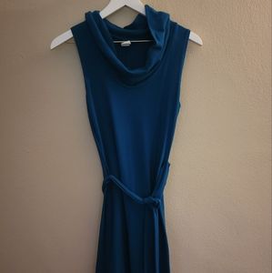 Sleevless Sweater Dress